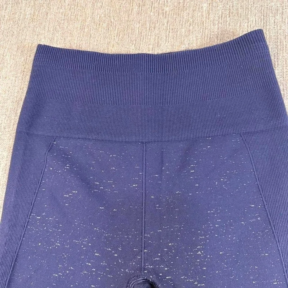 Lululemon Sz 2 Navy blue leggings